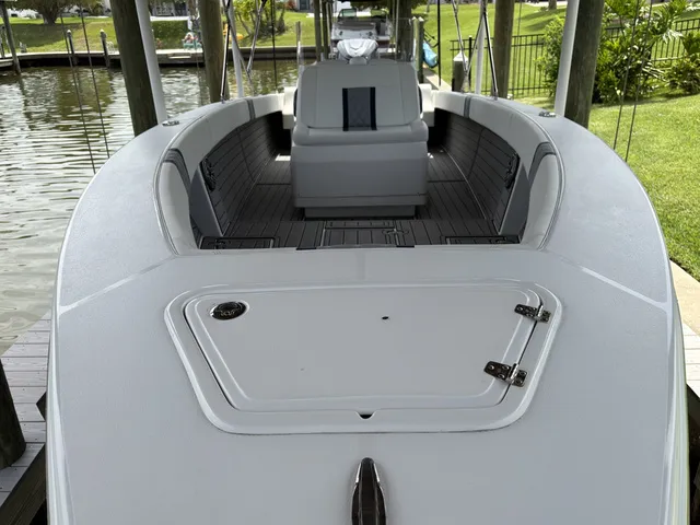 Slide: The Image of Action Marine 25' Runabout 2023 - 11