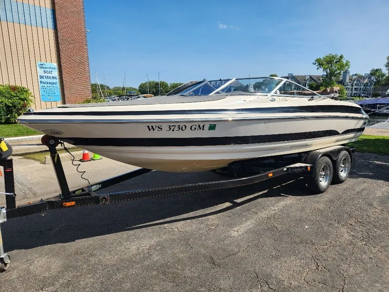 The Image of Larson 230 LXI 2003 - 0