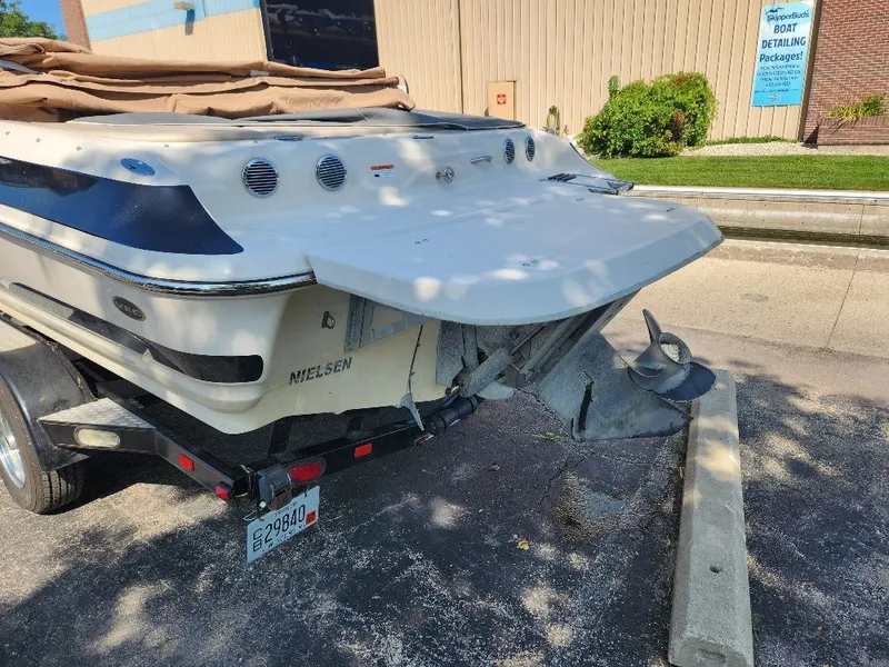 Slide: The Image of Larson 230 LXI 2003 - 12