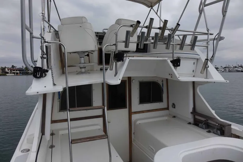 Slide: The Image of Blackfin 29 Flybridge 1988 - 18