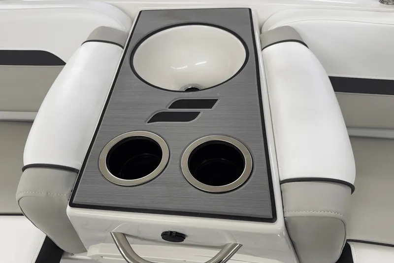 Slide: The Image of Starcraft 211SVX OB 2025 - 14