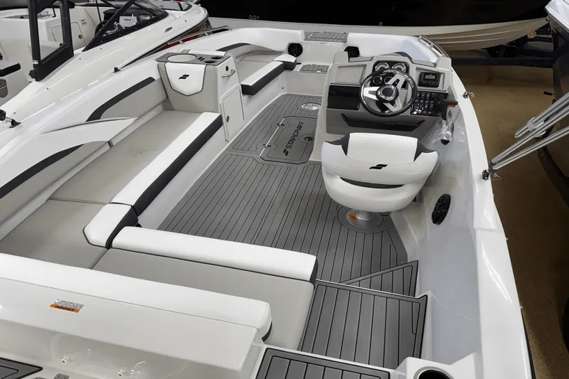 Slide: The Image of Starcraft 211SVX OB 2025 - 6