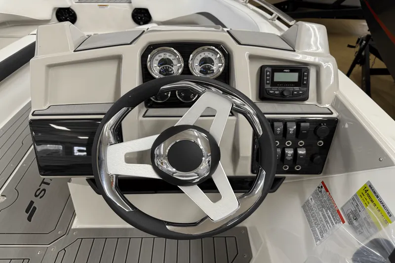 Slide: The Image of Starcraft 211SVX OB 2025 - 7