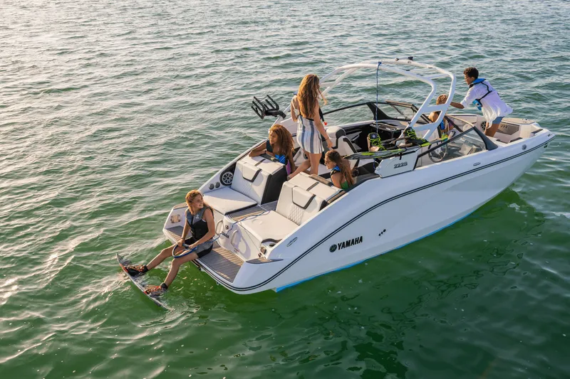 Slide: The Image of Yamaha 222S 2025 - 24