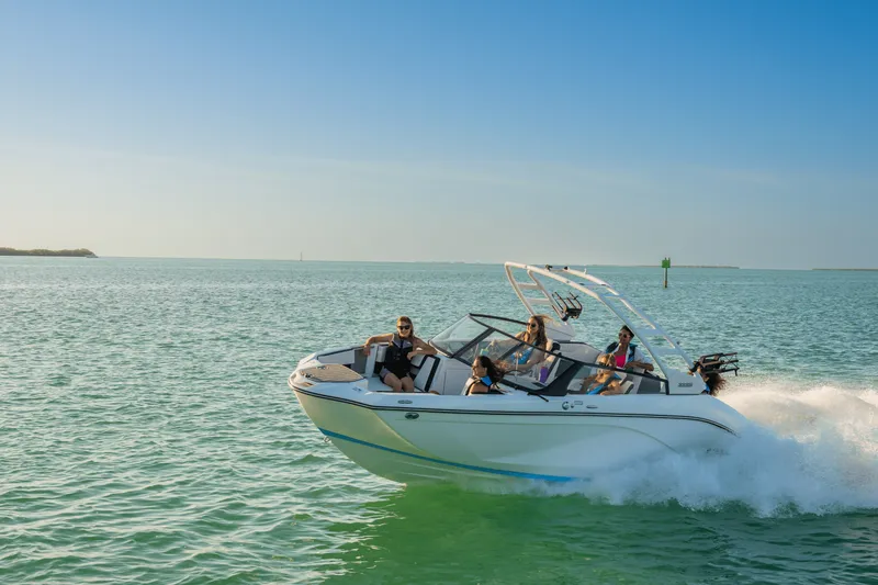 Slide: The Image of Yamaha 222S 2025 - 18