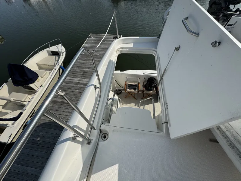 Slide: The Image of Bayliner 5288 PILOTHOUSE MOTORHOUSE 2000 - 13