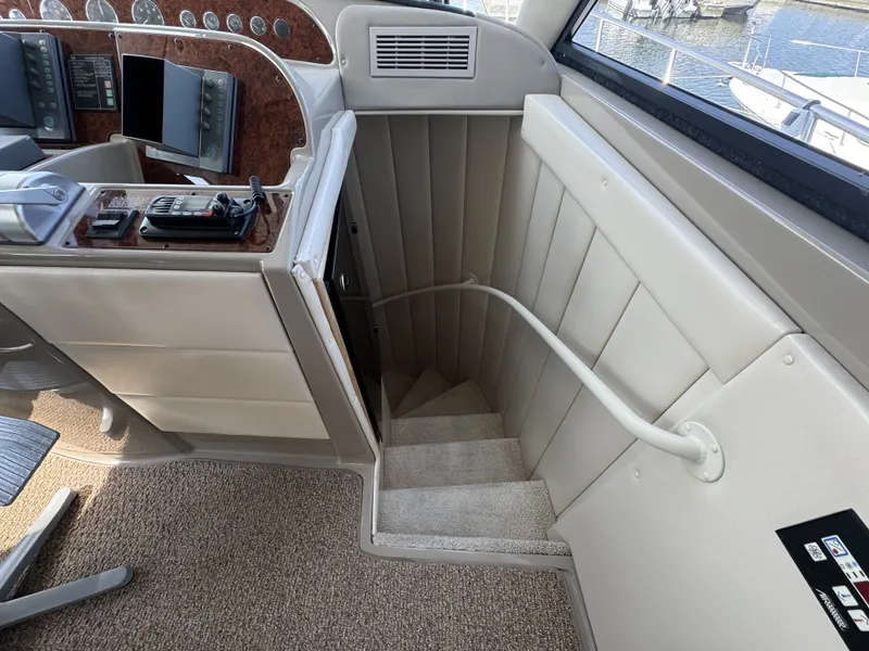Slide: The Image of Bayliner 5288 PILOTHOUSE MOTORHOUSE 2000 - 29