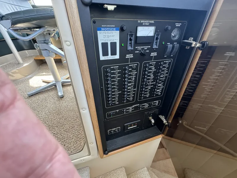 Slide: The Image of Bayliner 5288 PILOTHOUSE MOTORHOUSE 2000 - 44