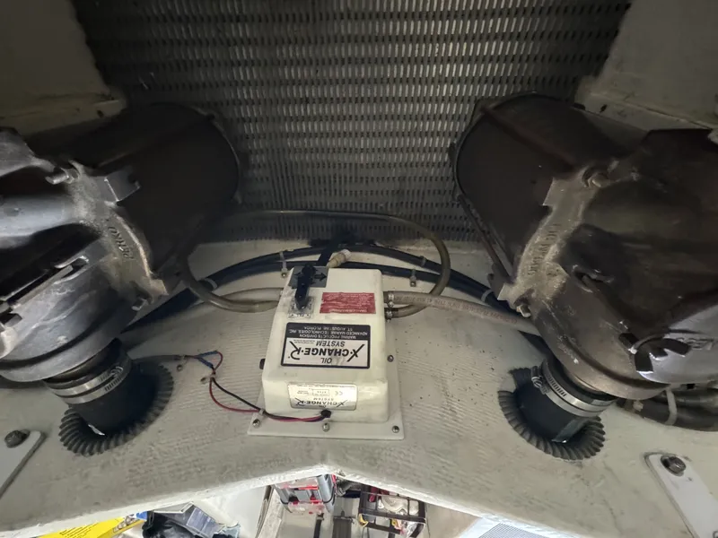 Slide: The Image of Bayliner 5288 PILOTHOUSE MOTORHOUSE 2000 - 49