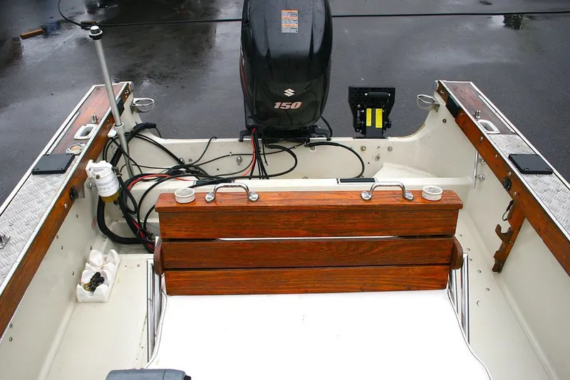 Slide: The Image of Boston Whaler 20 Outrage 1987 - 7