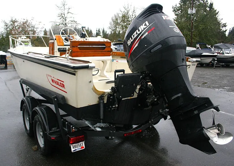 Slide: The Image of Boston Whaler 20 Outrage 1987 - 13