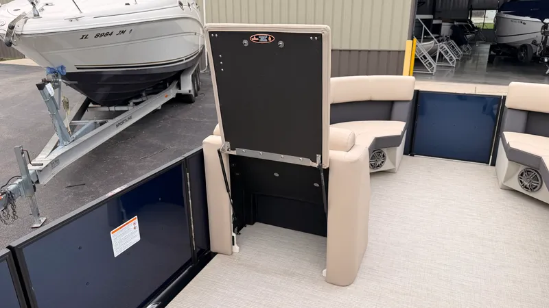 Slide: The Image of Harris 230 Cruiser 2025 - 28