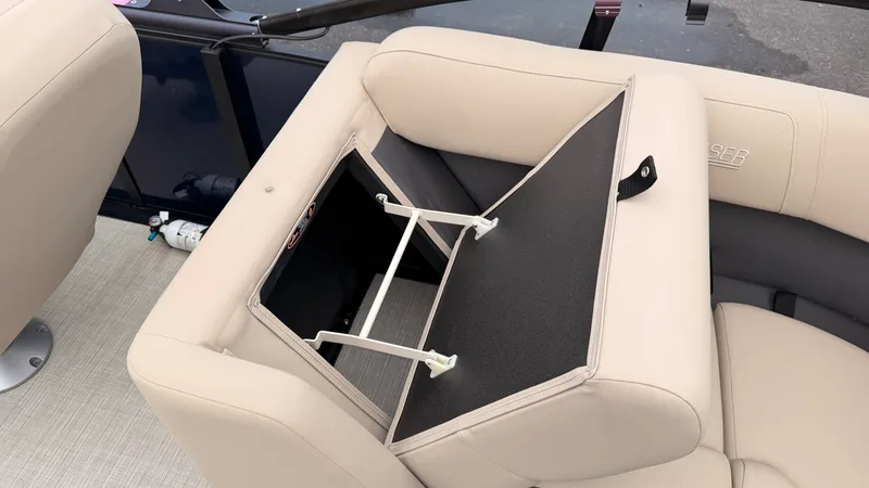 Slide: The Image of Harris 230 Cruiser 2025 - 58