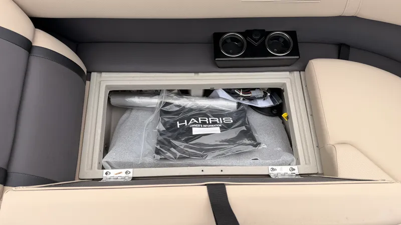 Slide: The Image of Harris 230 Cruiser 2025 - 23