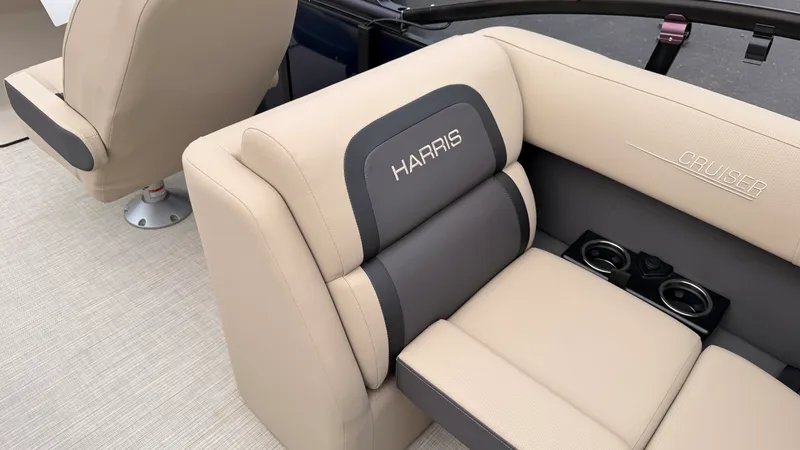 Slide: The Image of Harris 230 Cruiser 2025 - 57