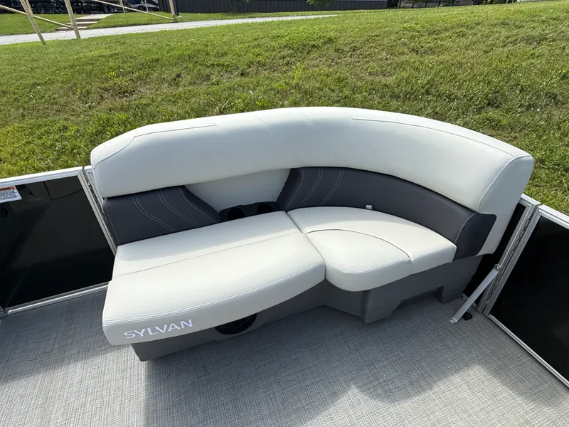 Slide: The Image of Sylvan MIRAGE 820 2025 - 8