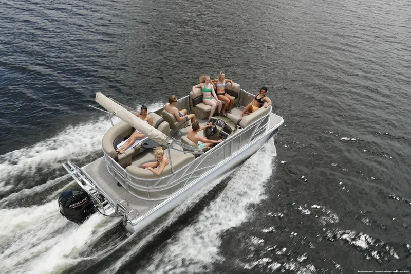 Slide: The Image of Sylvan MIRAGE 820 2025 - 2