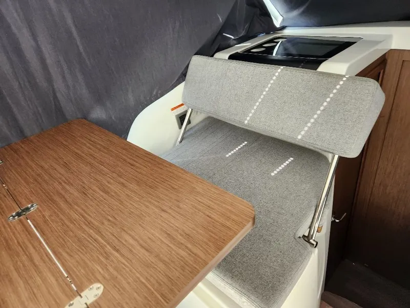 Slide: The Image of Beneteau ANTARES 27 2020 - 15