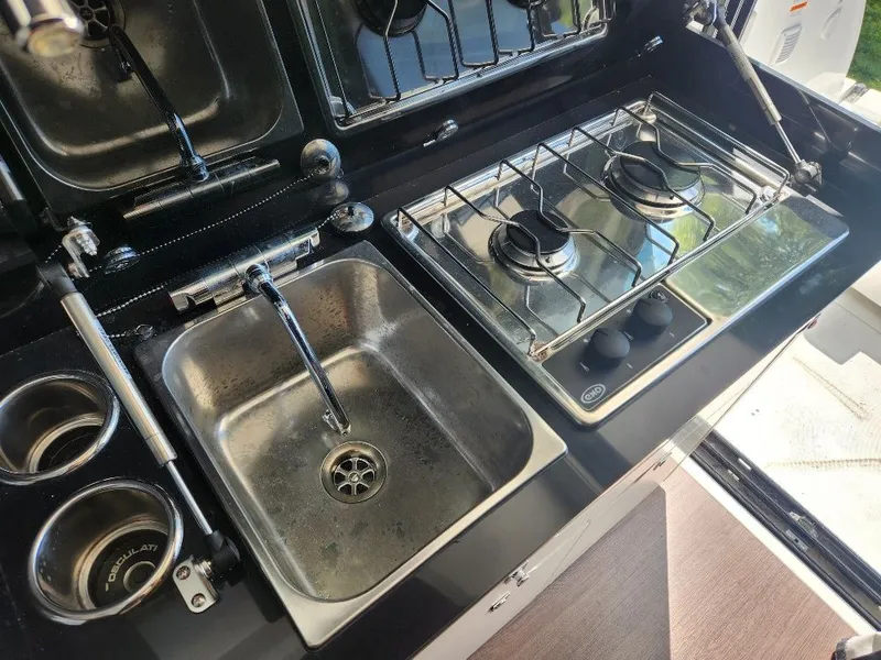 Slide: The Image of Beneteau ANTARES 27 2020 - 16