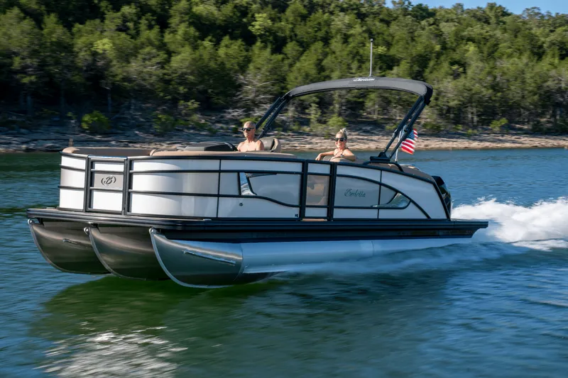 Slide: The Image of Barletta LUSSO23U 2025 - 30