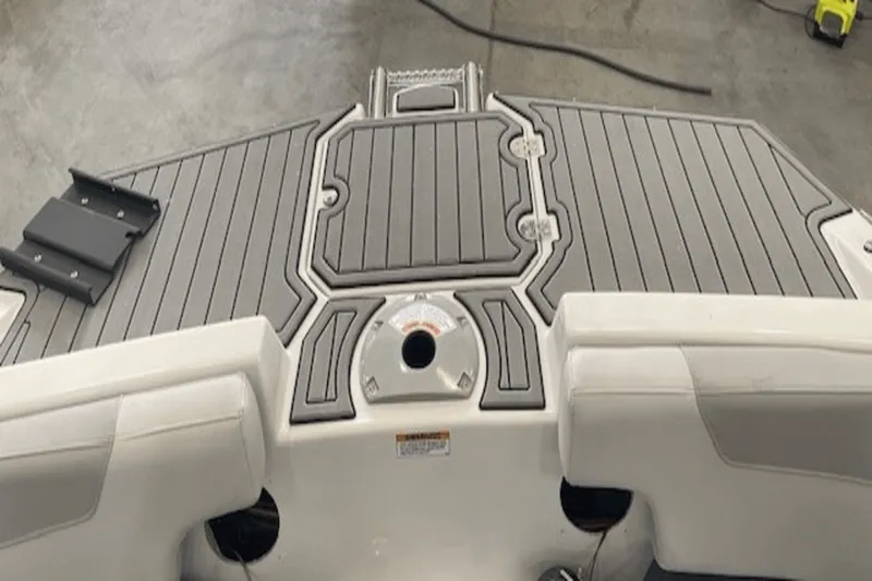 Slide: The Image of Starcraft 211SVX OB 2025 - 9