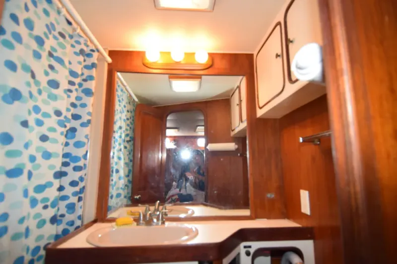 Slide: The Image of Gulfstar 44 1979 - 17