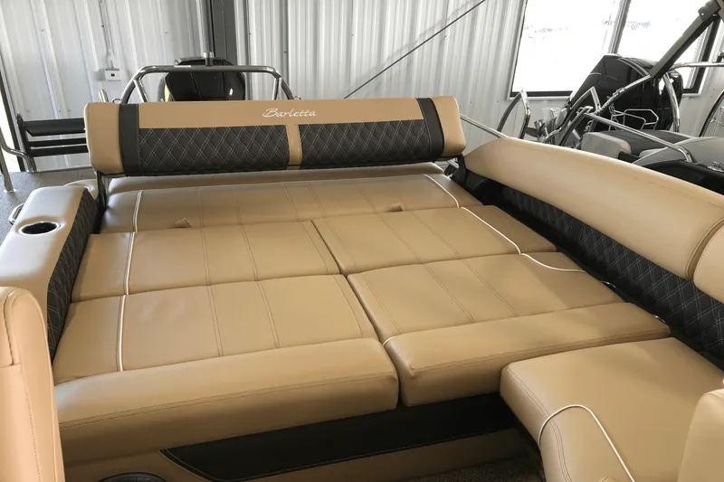 Slide: The Image of Barletta LUSSO23U 2025 - 21