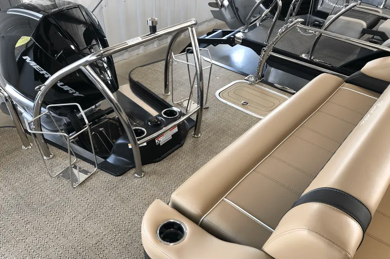 Slide: The Image of Barletta LUSSO23U 2025 - 22