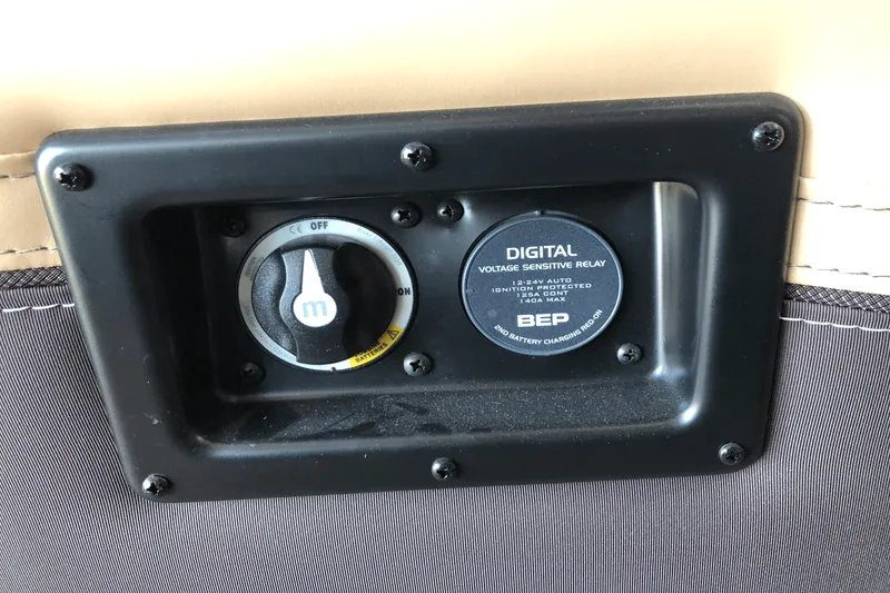 Slide: The Image of Barletta LUSSO23U 2025 - 23