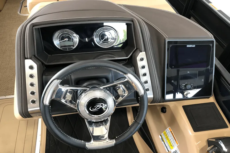 Slide: The Image of Barletta LUSSO23U 2025 - 27