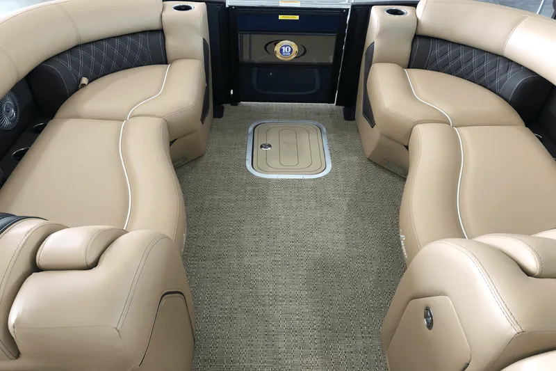 Slide: The Image of Barletta LUSSO23U 2025 - 31