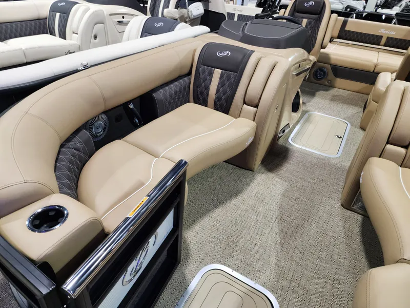 Slide: The Image of Barletta LUSSO23U 2025 - 40