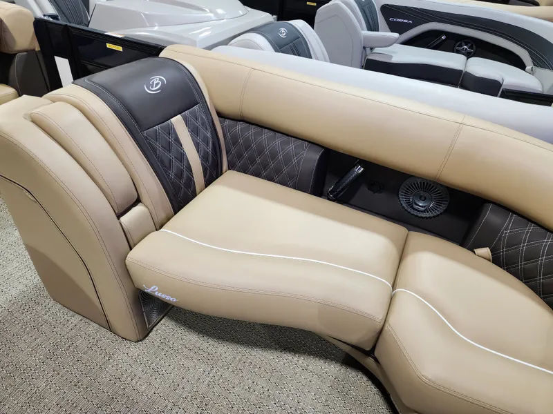 Slide: The Image of Barletta LUSSO23U 2025 - 42