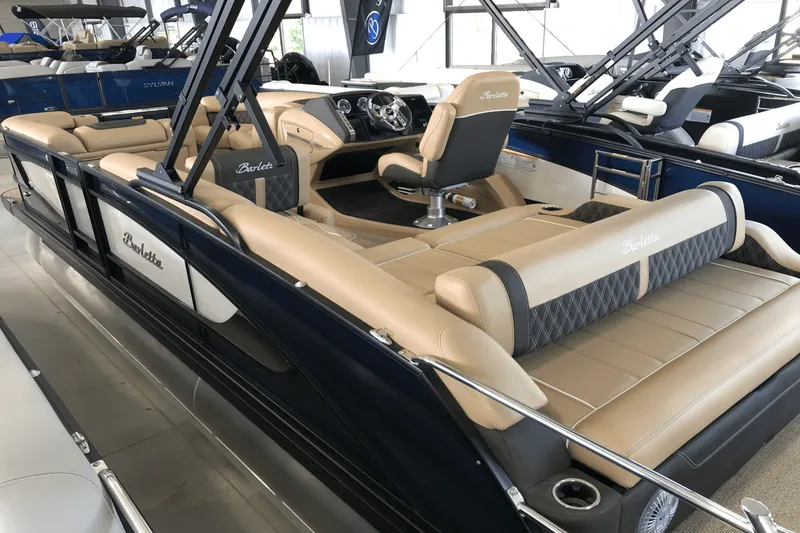 Slide: The Image of Barletta LUSSO23U 2025 - 7