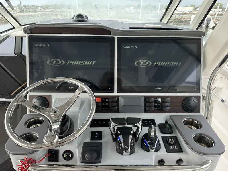 Slide: The Image of Pursuit S 428 2022 - 11