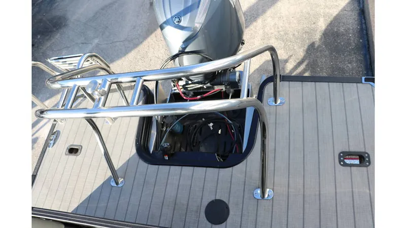 Slide: The Image of Sylvan Mirage X1 Tri-Toon 2025 - 21