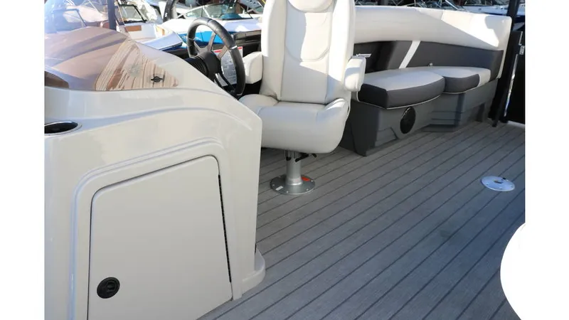 Slide: The Image of Sylvan Mirage X1 Tri-Toon 2025 - 25