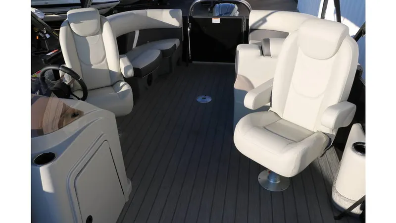 Slide: The Image of Sylvan Mirage X1 Tri-Toon 2025 - 29