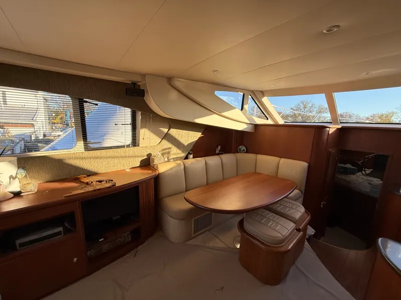 Slide: The Image of Silverton 39 MOTOR YACHT 2004 - 13