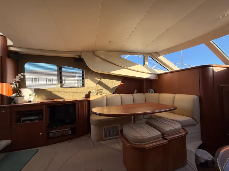 Slide: The Image of Silverton 39 MOTOR YACHT 2004 - 14