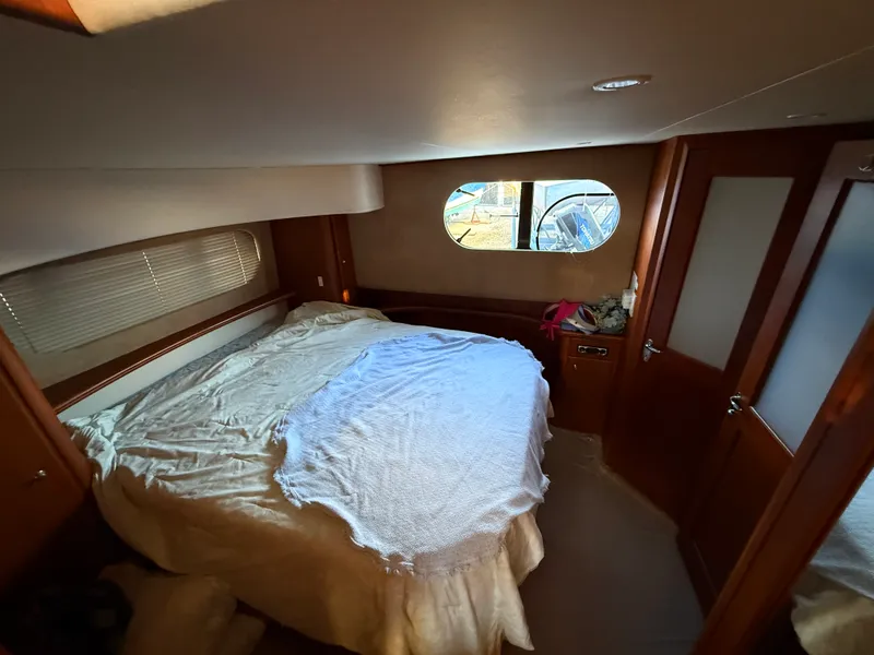 Slide: The Image of Silverton 39 MOTOR YACHT 2004 - 20