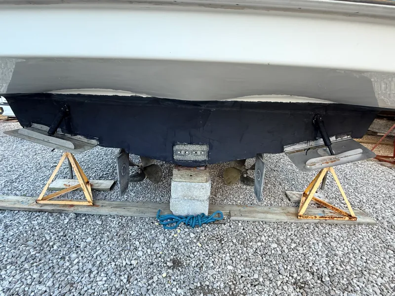 Slide: The Image of Silverton 39 MOTOR YACHT 2004 - 5