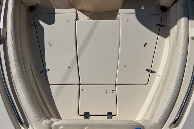 Slide: The Image of Grady-White FISHERMAN 236 2017 - 26