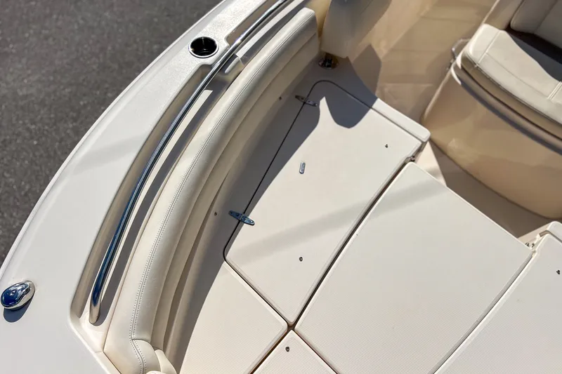 Slide: The Image of Grady-White FISHERMAN 236 2017 - 28