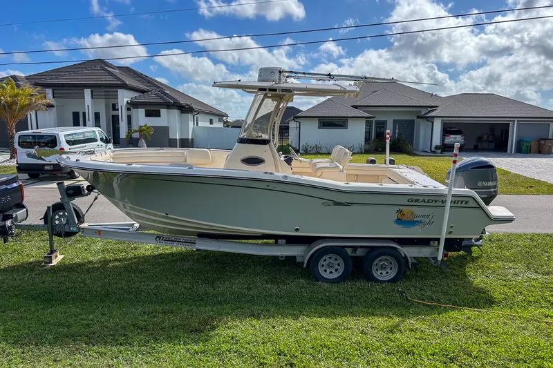 Slide: The Image of Grady-White FISHERMAN 236 2017 - 3