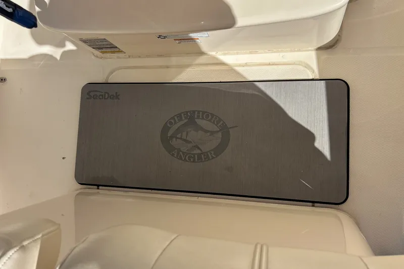 Slide: The Image of Grady-White FISHERMAN 236 2017 - 34