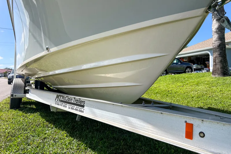 Slide: The Image of Grady-White FISHERMAN 236 2017 - 52