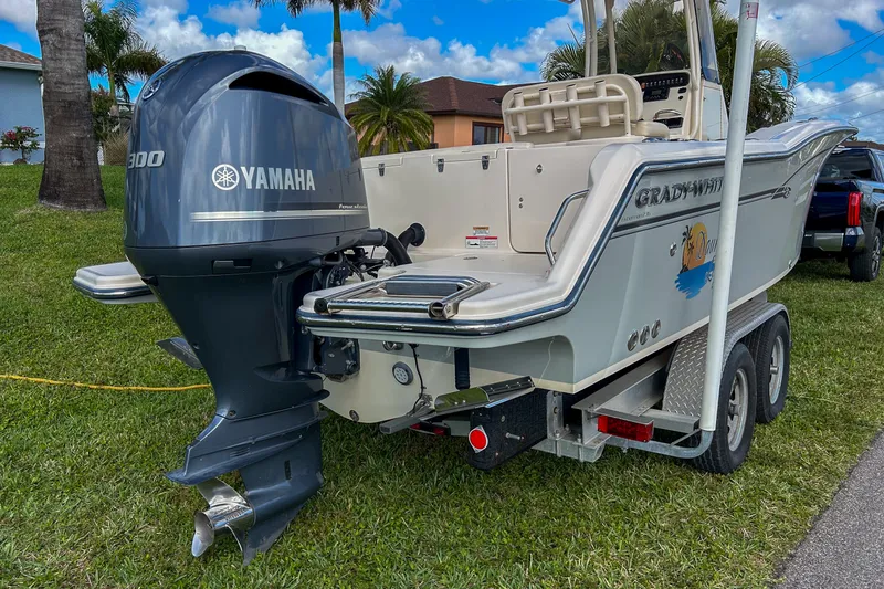 Slide: The Image of Grady-White FISHERMAN 236 2017 - 6