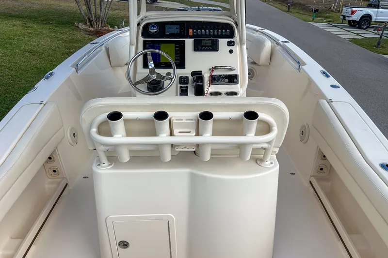 Slide: The Image of Grady-White FISHERMAN 236 2017 - 9