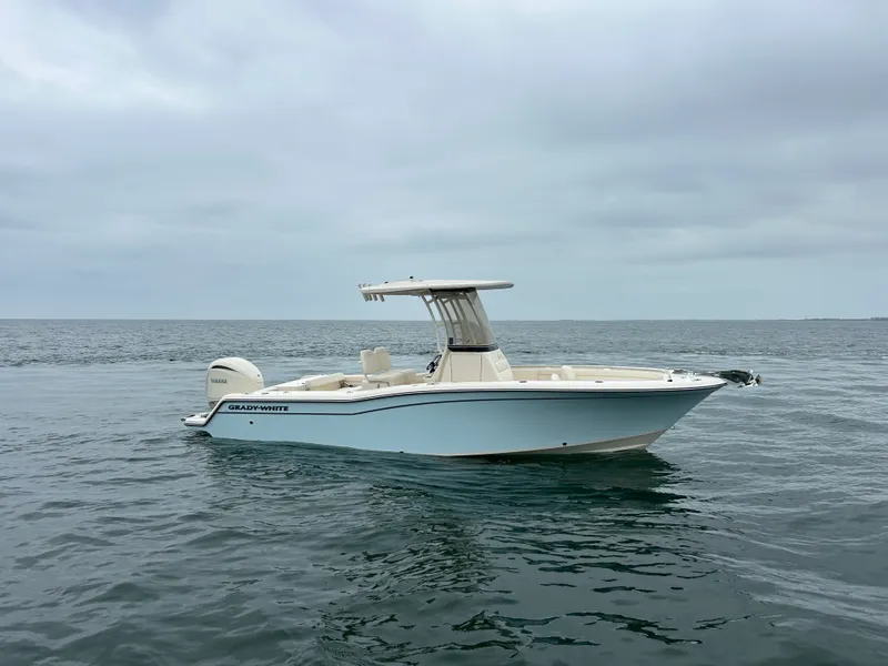 Slide: The Image of Grady-White Fisherman 236 2026 - 10